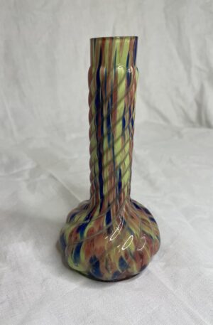 Vase en verre en opaline