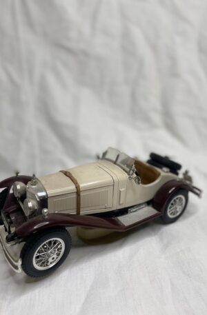 Voiture de collection Mercedes Benz